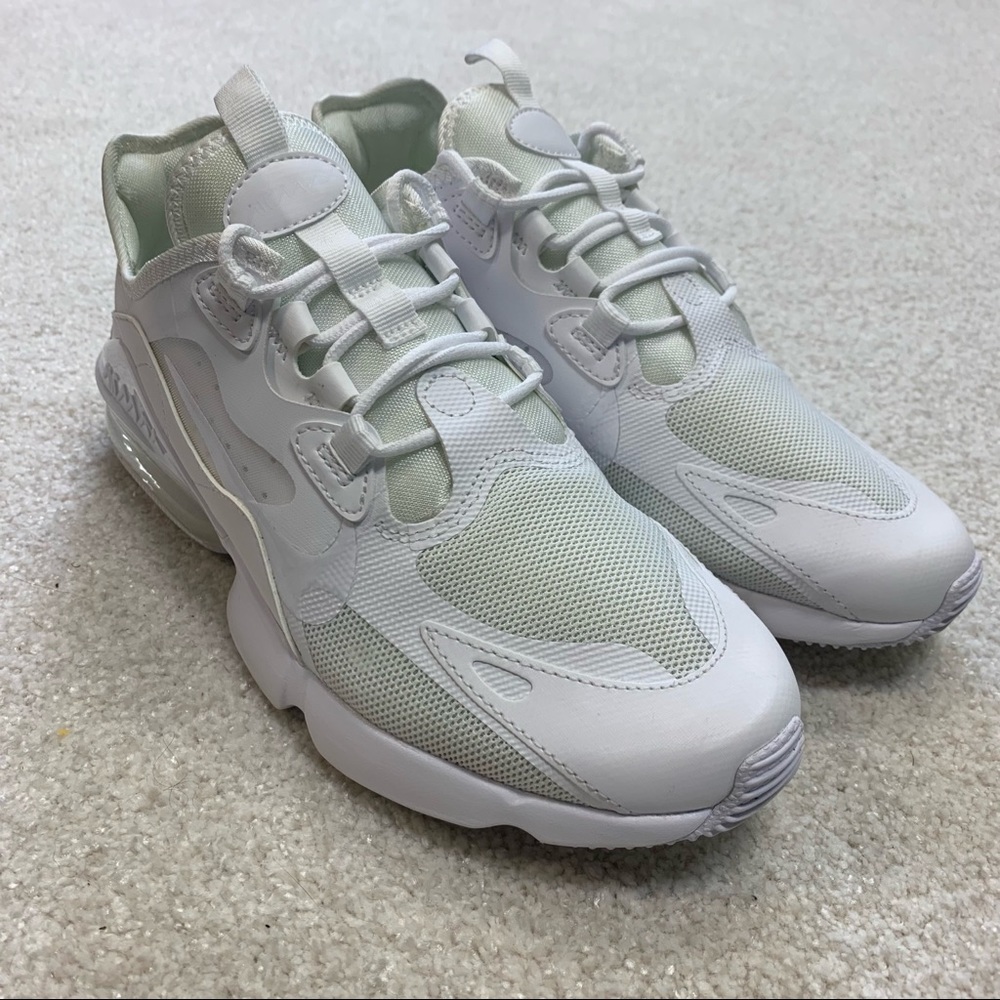 Nike Air Max Infinity 2 Women's Sneaker White Lace Up Size 8